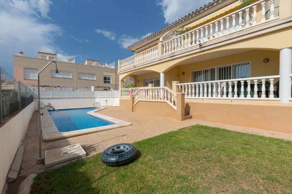 La Rapita - Apartamento De Dos Dormitorios Con Piscina Comunitaria Alcanar Eksteriør bilde